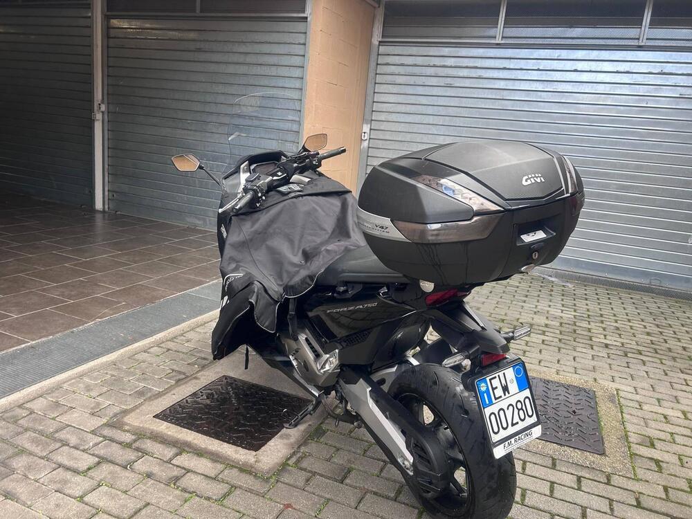 Honda Forza 750 DCT (2021 - 24) (7)