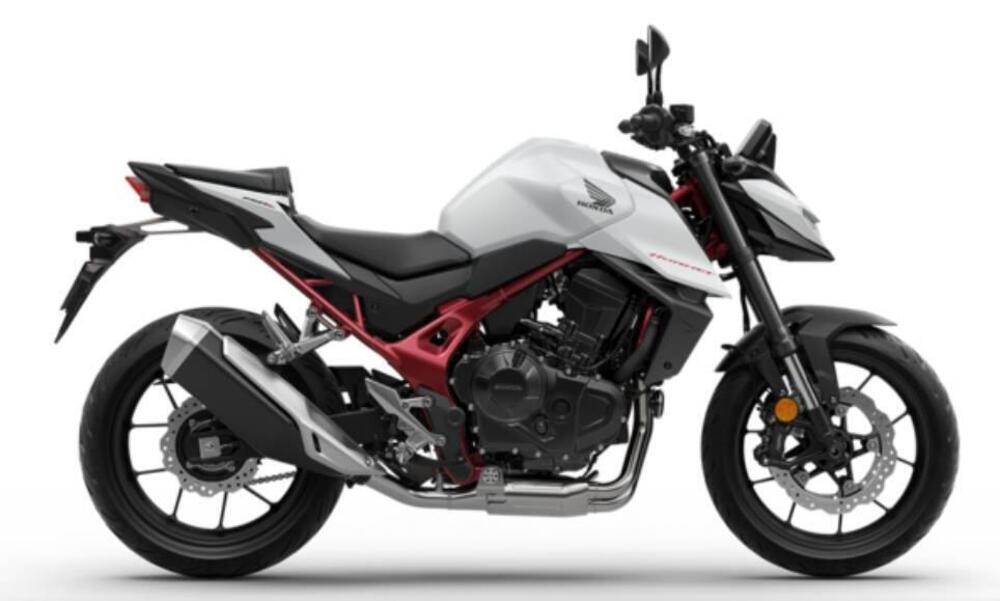 Honda CB 750 Hornet (2025) (4)