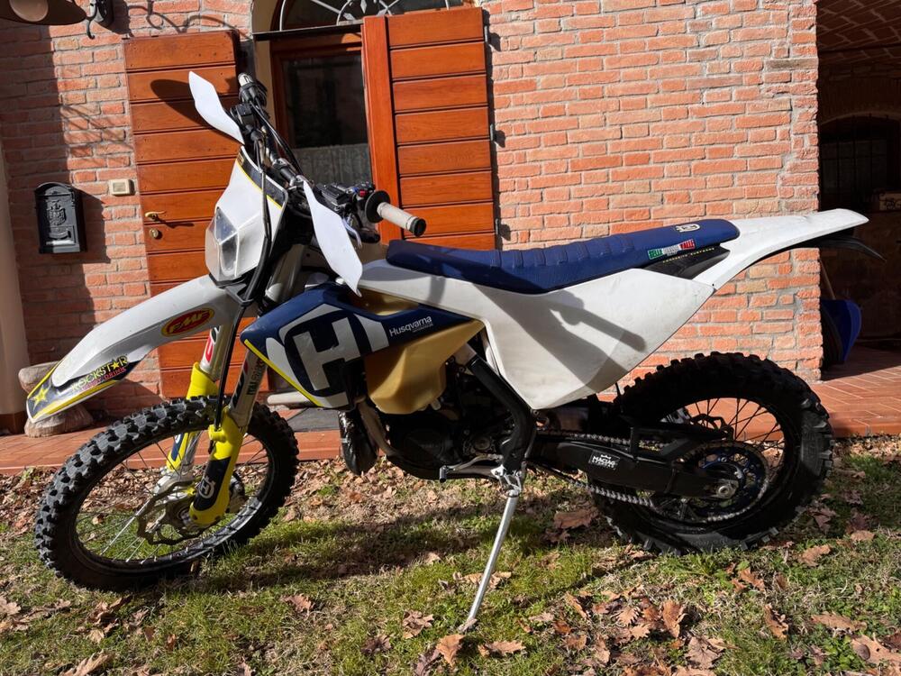 Husqvarna TE 300i (2018) (4)
