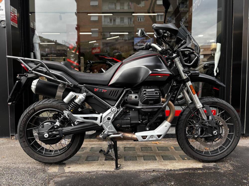 Moto Guzzi V85 TT (2021 - 23)
