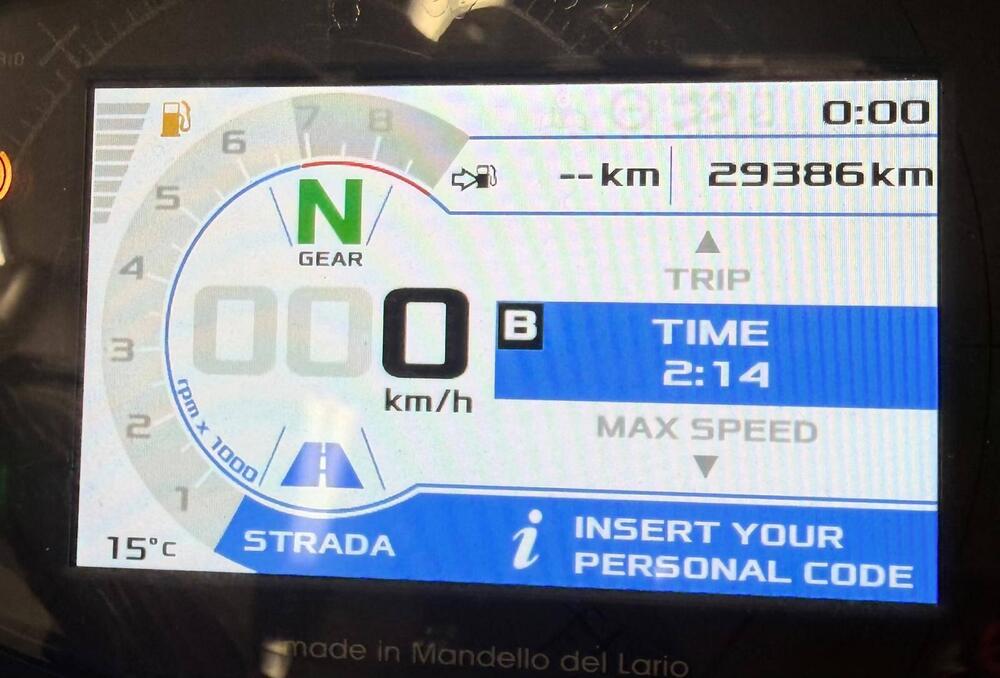 Moto Guzzi V85 TT (2021 - 23) (12)