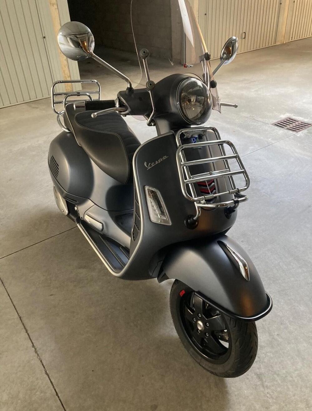 Vespa GTS 300 Super (2017 - 18) (2)