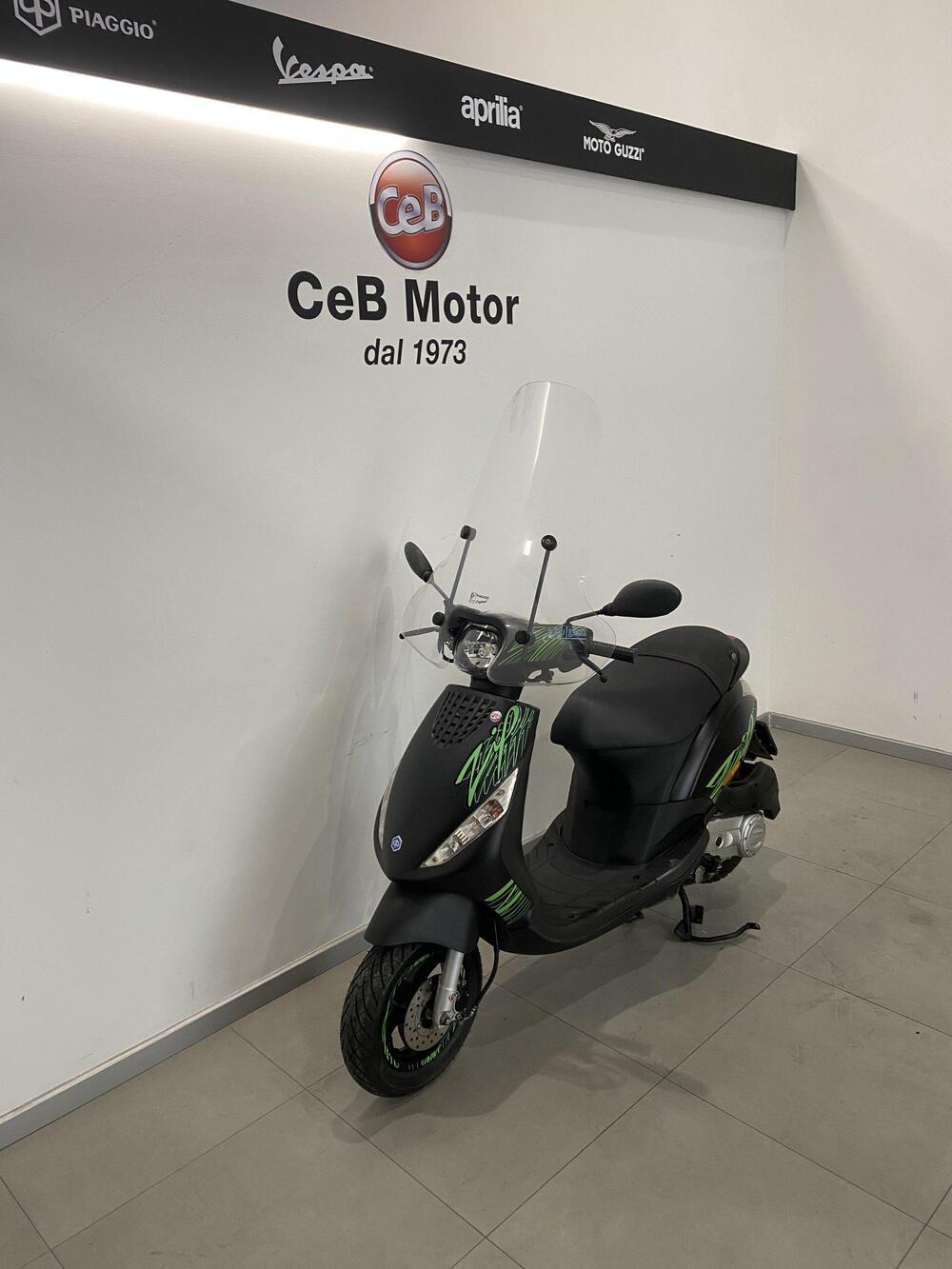 Piaggio Zip 50 S 4T (2021 - 25) (4)