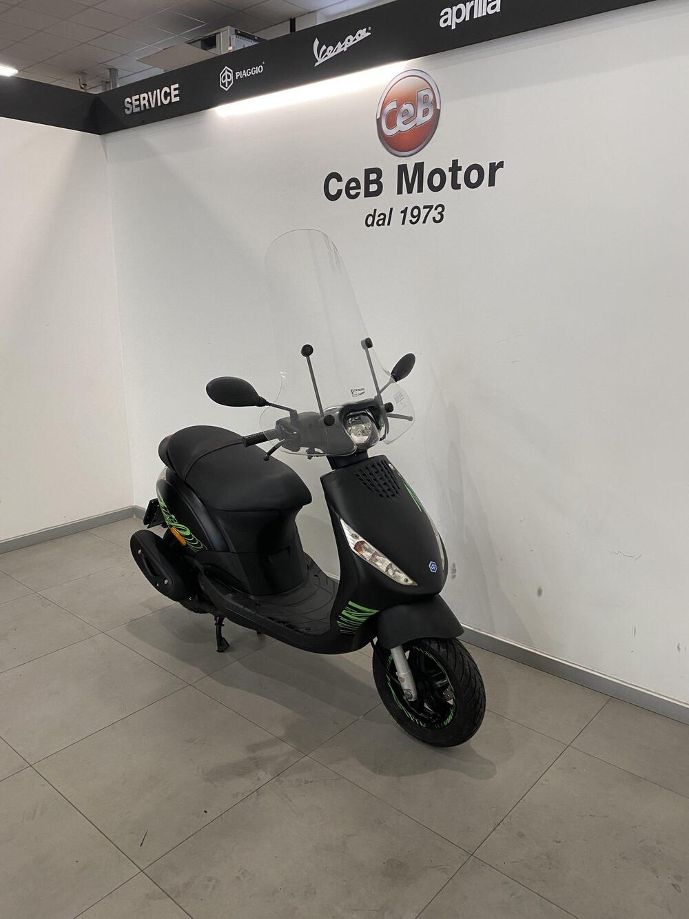 Piaggio Zip 50 S 4T (2021 - 25) (6)