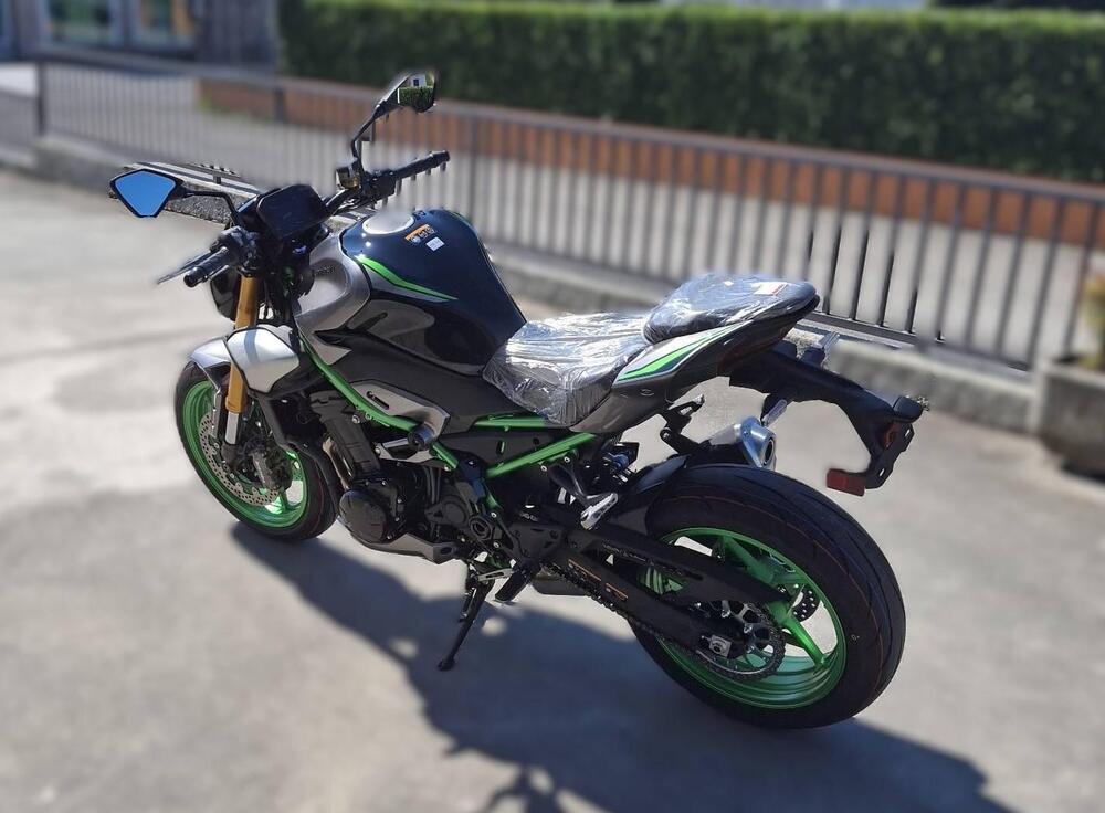 Kawasaki Z 900 SE (2025 - 26) (4)