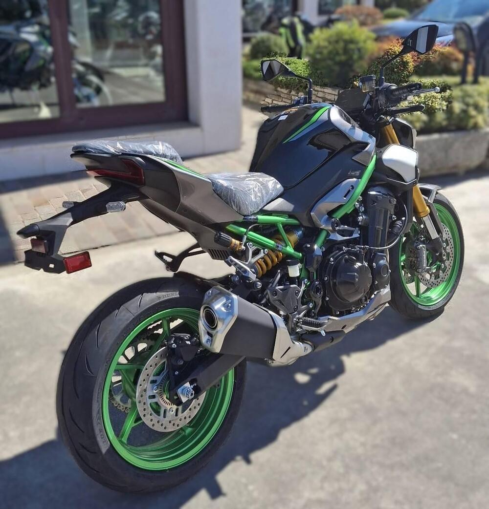 Kawasaki Z 900 SE (2025 - 26) (2)