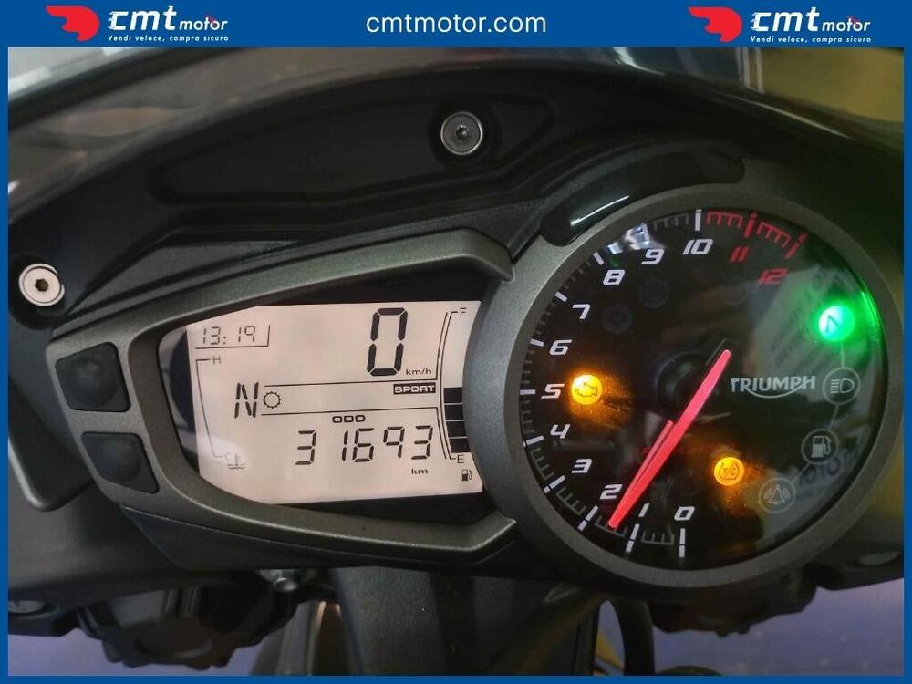 Triumph Speed Triple 1050 R ABS (2016 - 17) (5)