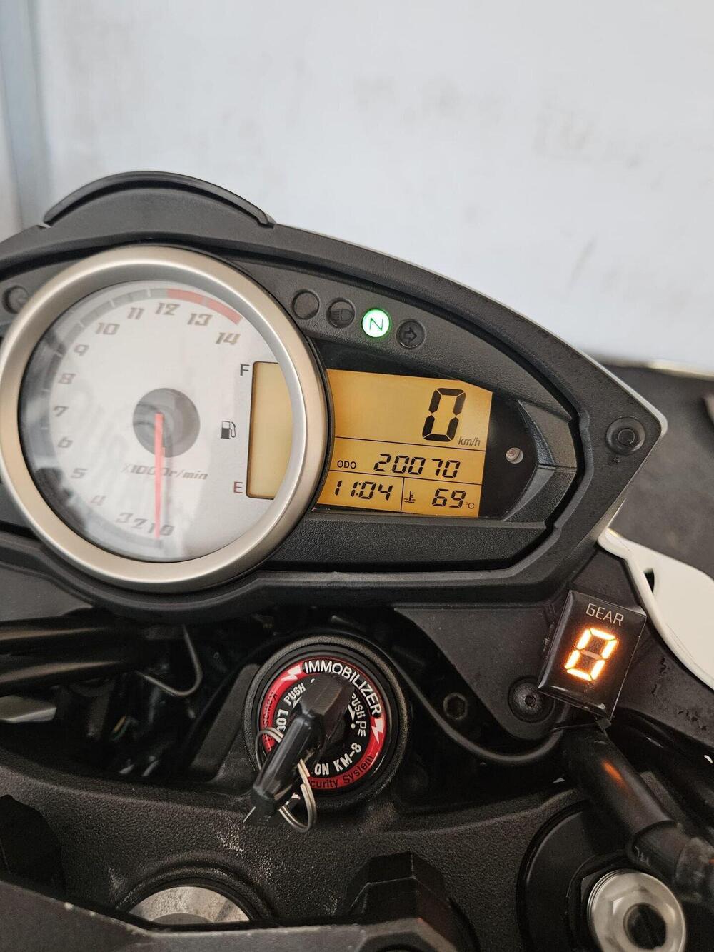 Kawasaki Z 750 (2007 - 14) (6)