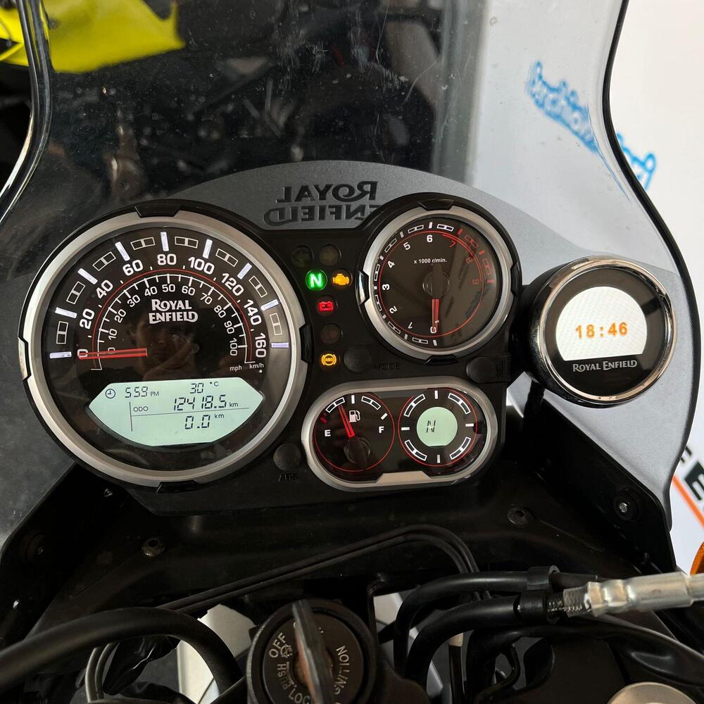 Royal Enfield Himalayan 411 (2021 - 24) (5)