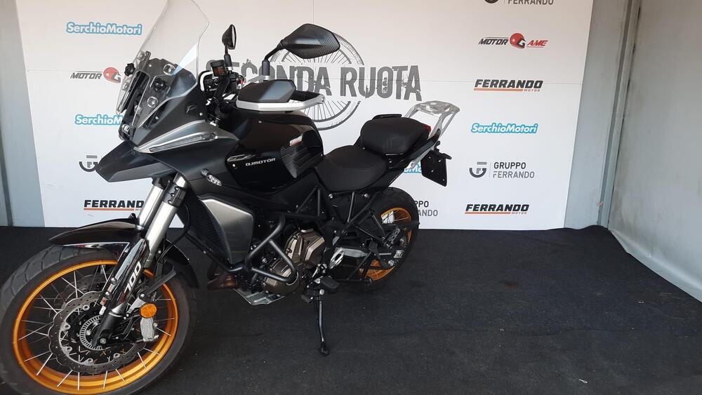 QJ Motor SRT 700 X (2024 - 25) (2)