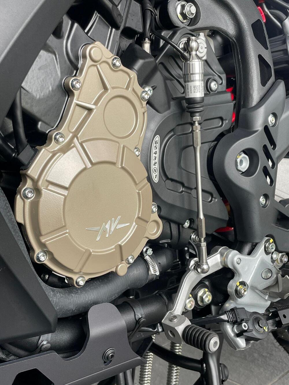 MV Agusta LXP Orioli (2024 - 26) (10)