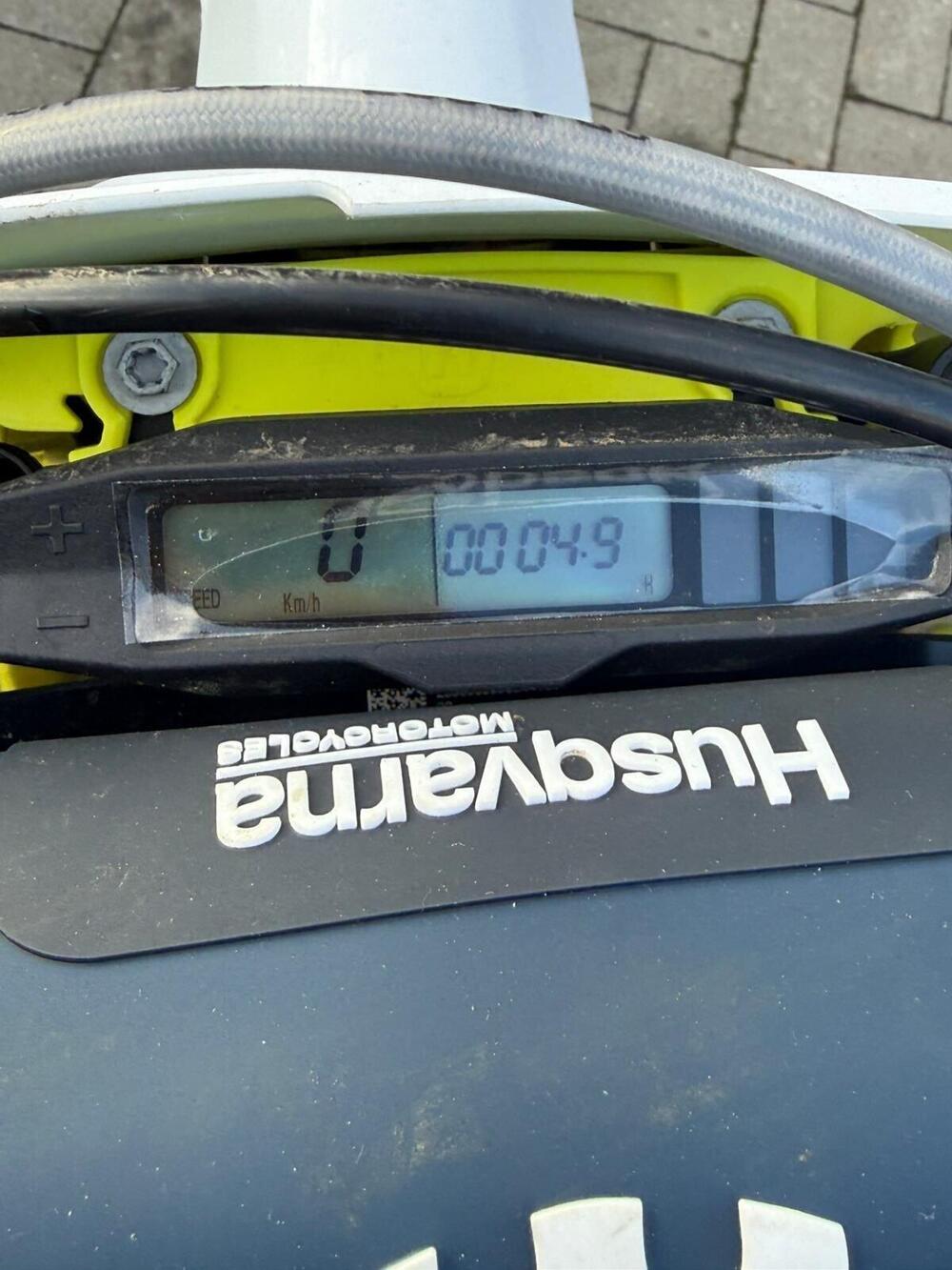 Husqvarna TE 125 (2025) (3)