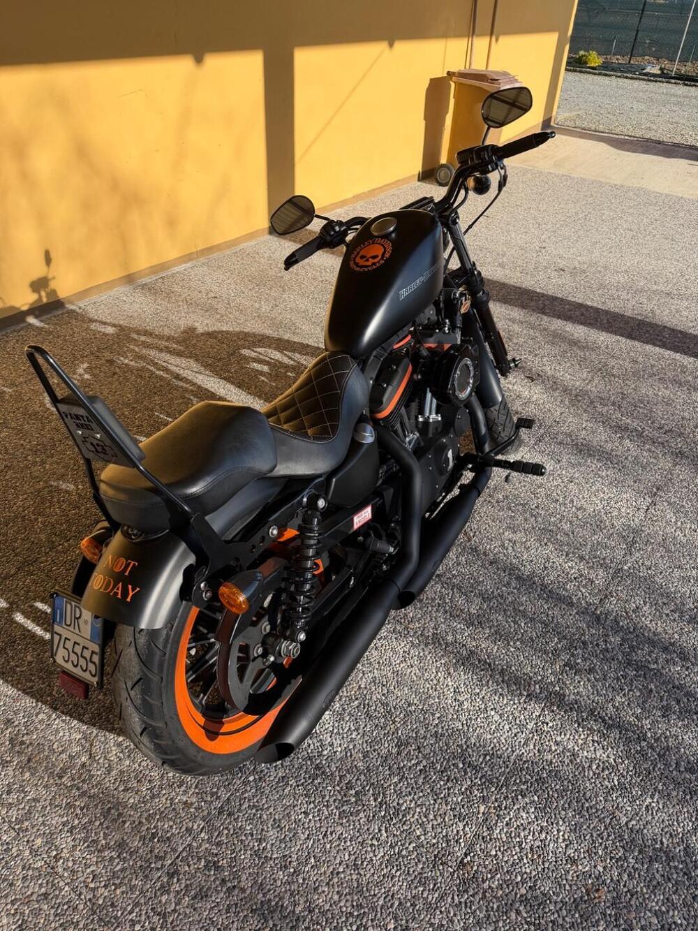 Harley-Davidson 883 Iron (2009 - 11) - XL 883N (5)