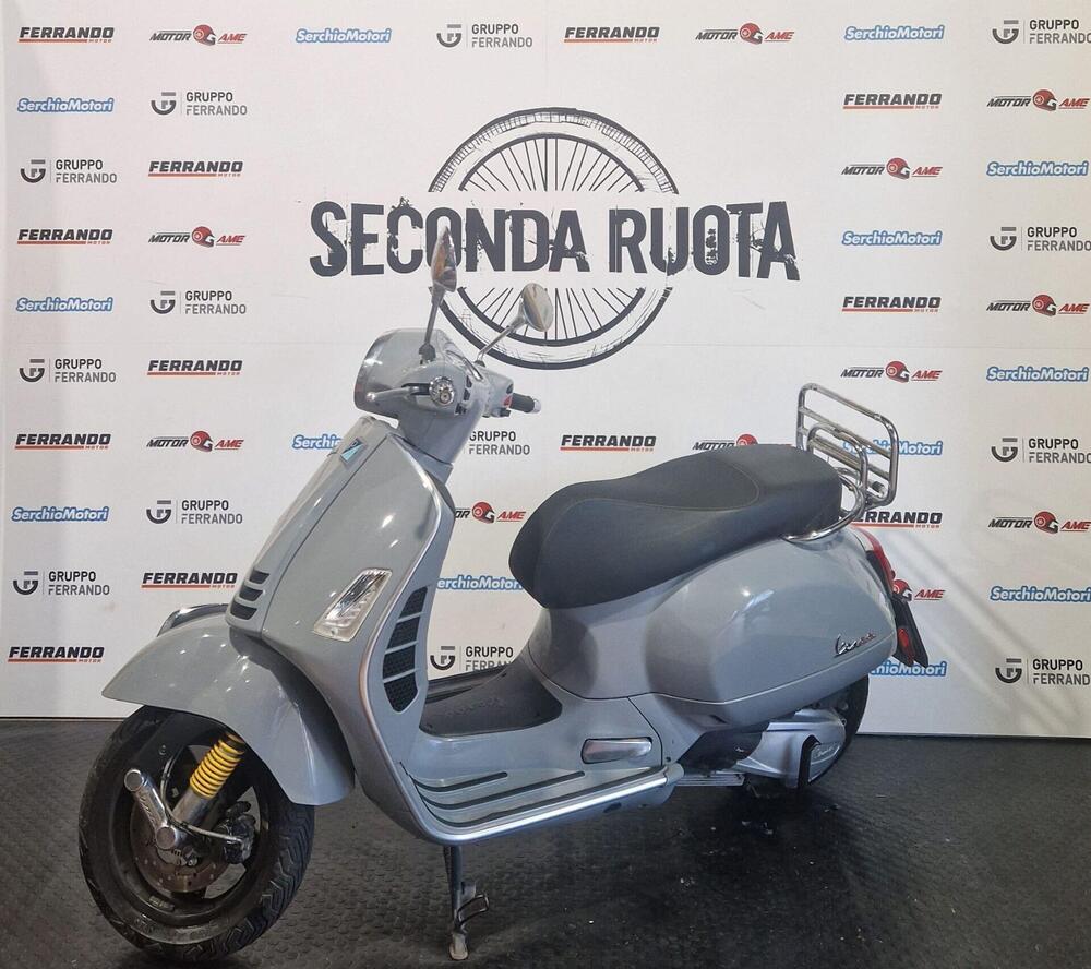 Vespa GTS 300 Supertech Hpe (2021 - 22) (4)