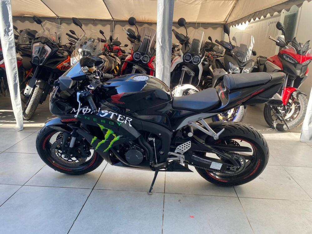 Honda CBR 600 RR (2007 - 08) (2)