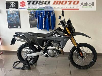 Suzuki DR-Z4S (2025 - 26) usata