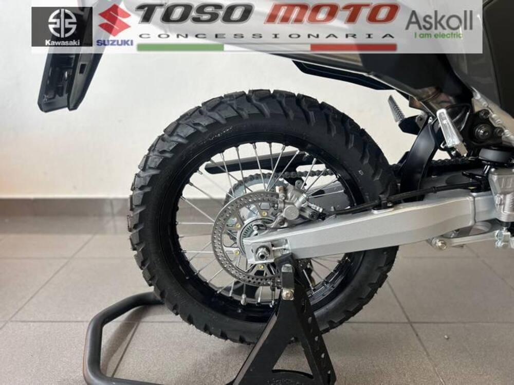 Suzuki DR-Z4S (2025 - 26) (2)