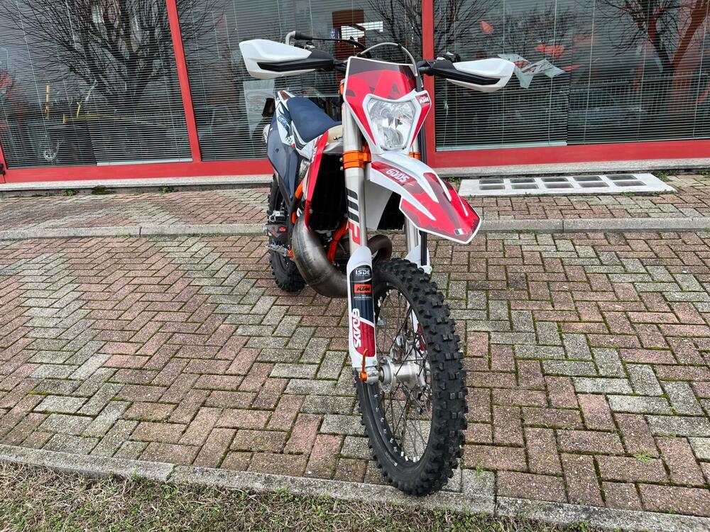 KTM 300 EXC TPI Six Days (2023) (4)