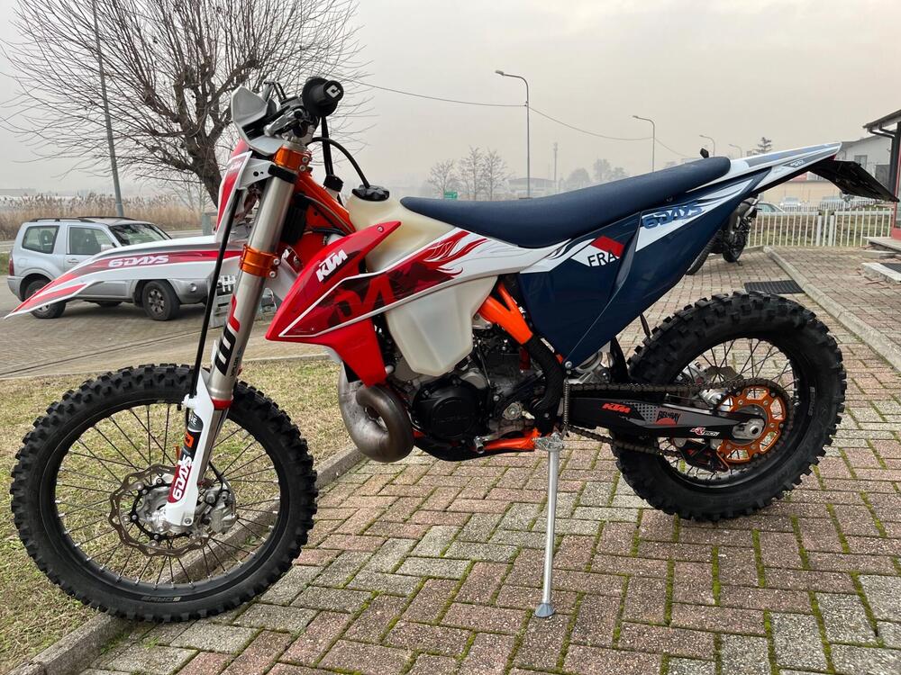KTM 300 EXC TPI Six Days (2023) (8)