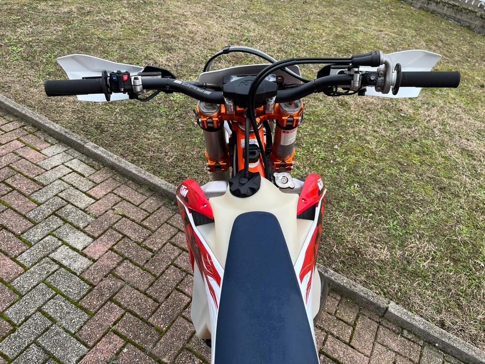 KTM 300 EXC TPI Six Days (2023) (13)