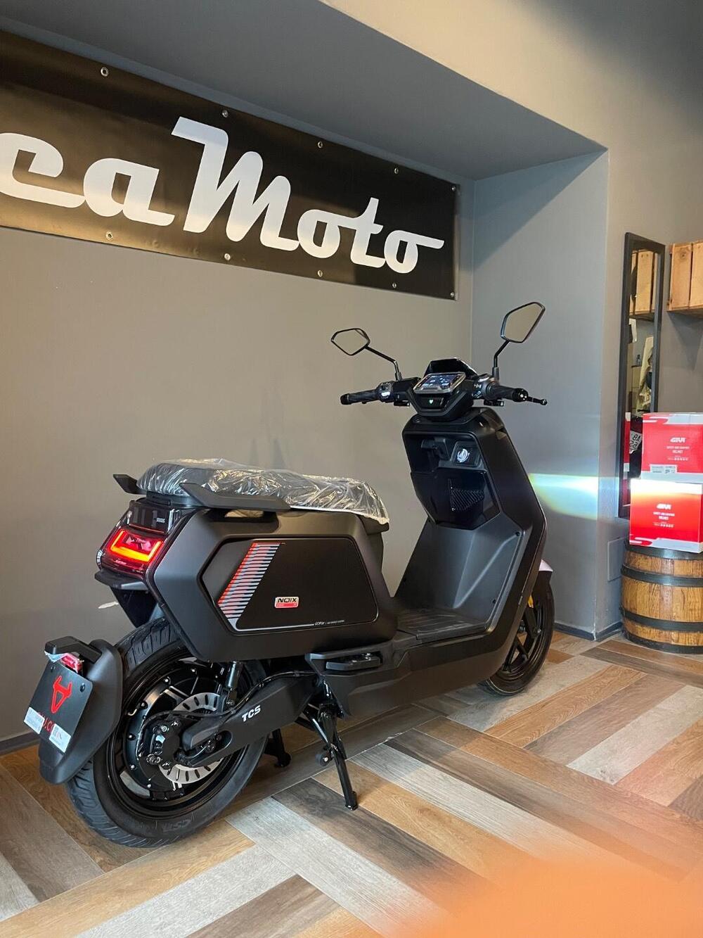 Niu NQiX 500 (2025 - 26) (3)