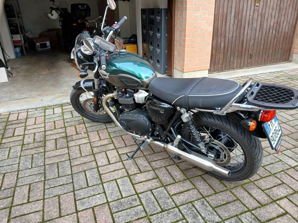 Triumph Bonneville T100 (2021 - 25) (3)