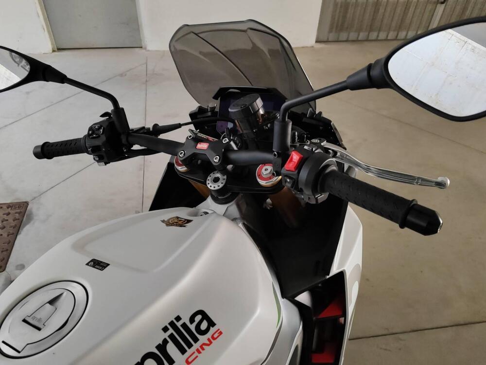 Aprilia Tuono V4 (2021 - 24) (5)