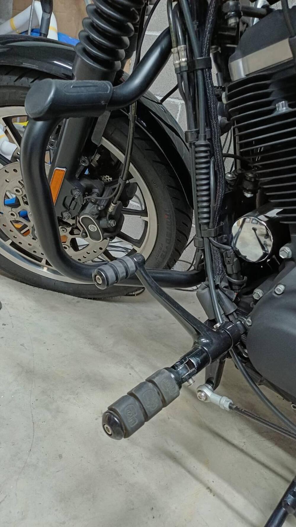 Harley-Davidson 883 R (2008 - 16) - XL 883R (8)