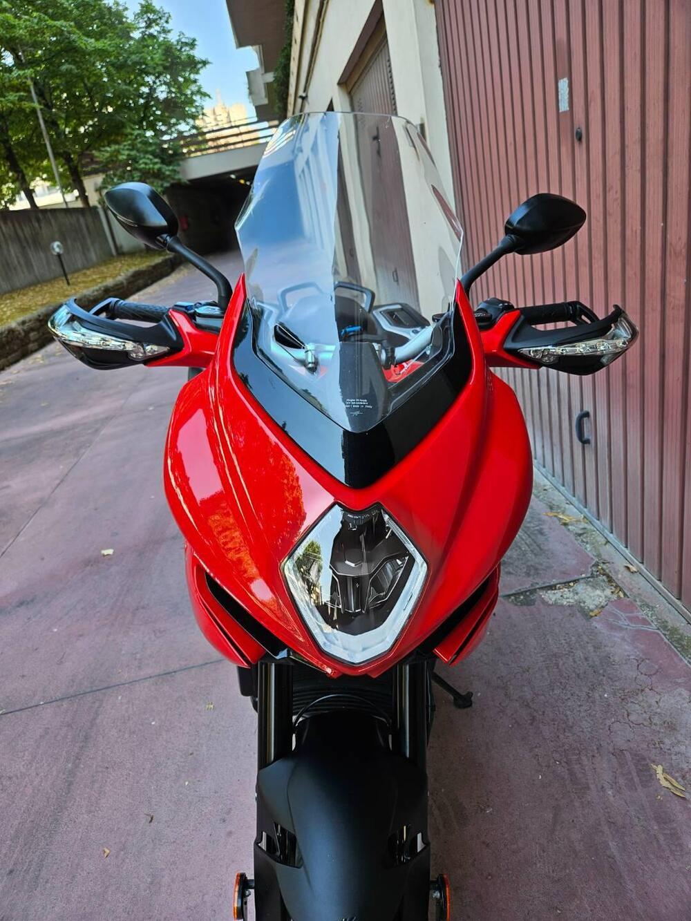 MV Agusta Turismo Veloce 800 Rosso (2021 - 23) (5)