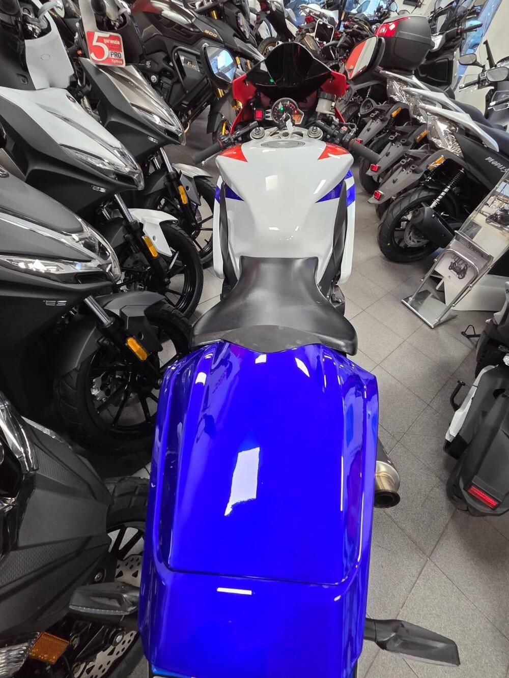 Honda CBR 1000 RR Fireblade (2008 - 11) (5)