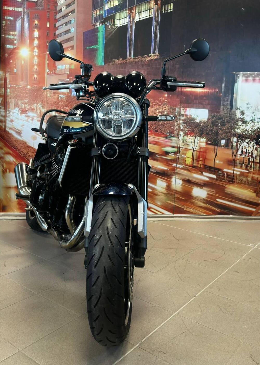 Kawasaki Z 900 RS (2022 - 25) (2)