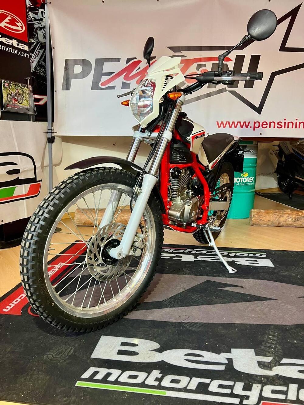 Betamotor Alp 200 (2021 - 25) (4)