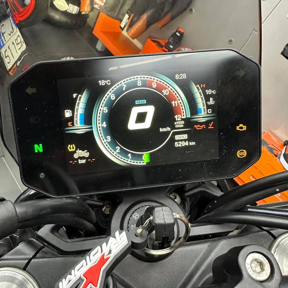 Voge Trofeo 525ACX Scrambler (2023 - 26) (4)