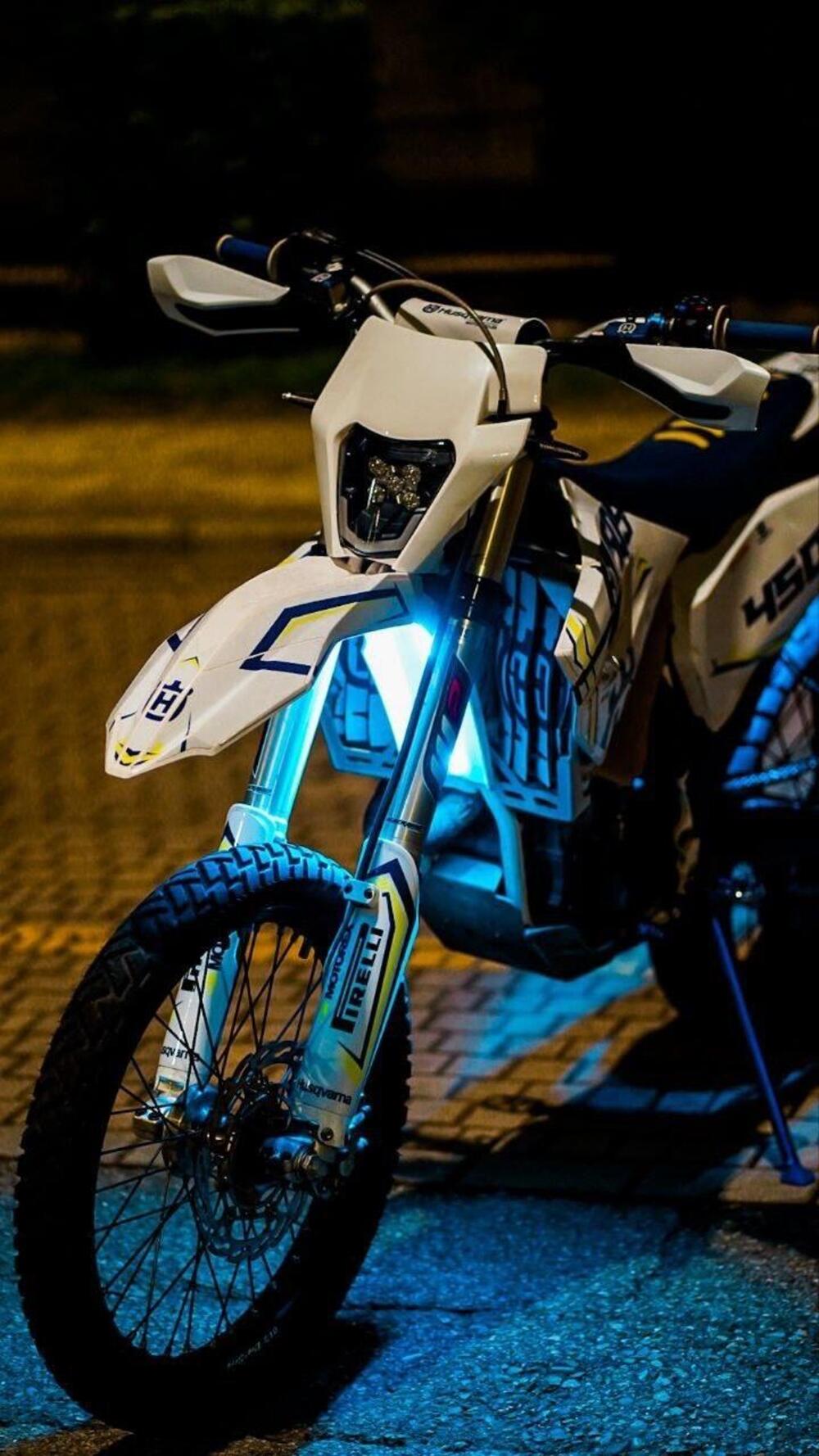 Husqvarna FE 450 (2015) (2)