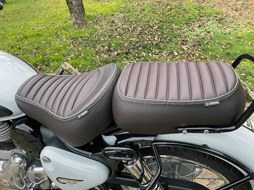 Royal Enfield Classic 350 (2021 - 26) (9)