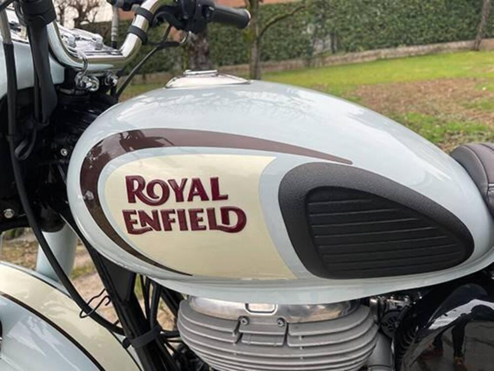 Royal Enfield Classic 350 (2021 - 26) (4)