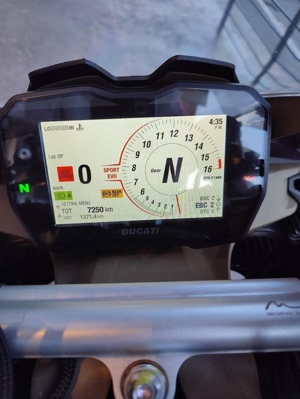 Ducati Panigale V4 S (2022 - 24) (2)