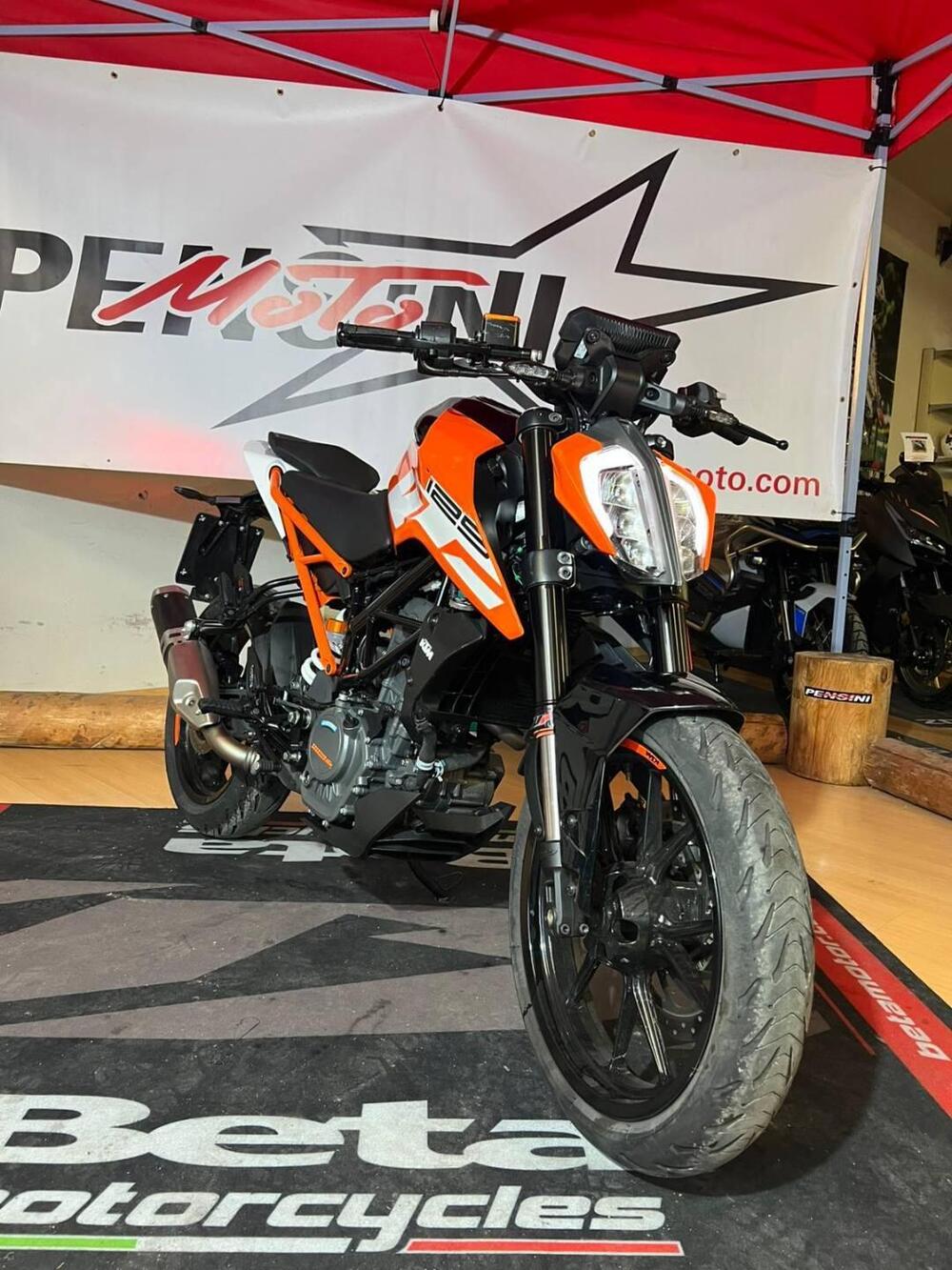 KTM 125 Duke (2021 - 23) (2)