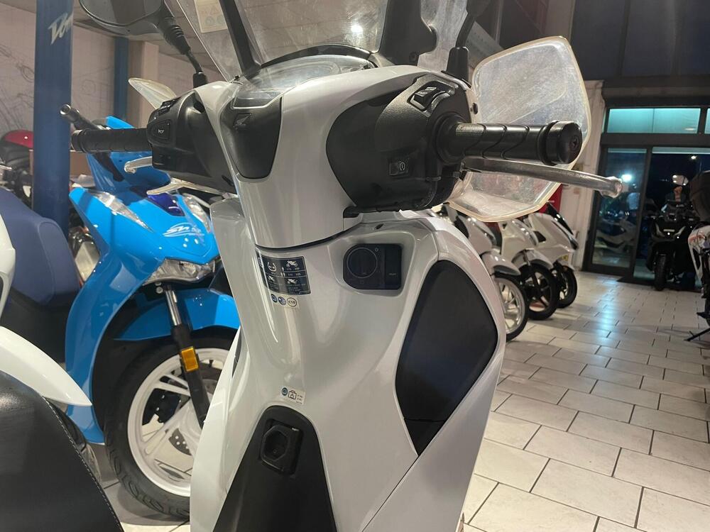 Honda SH 150 i (2017 - 19) (2)