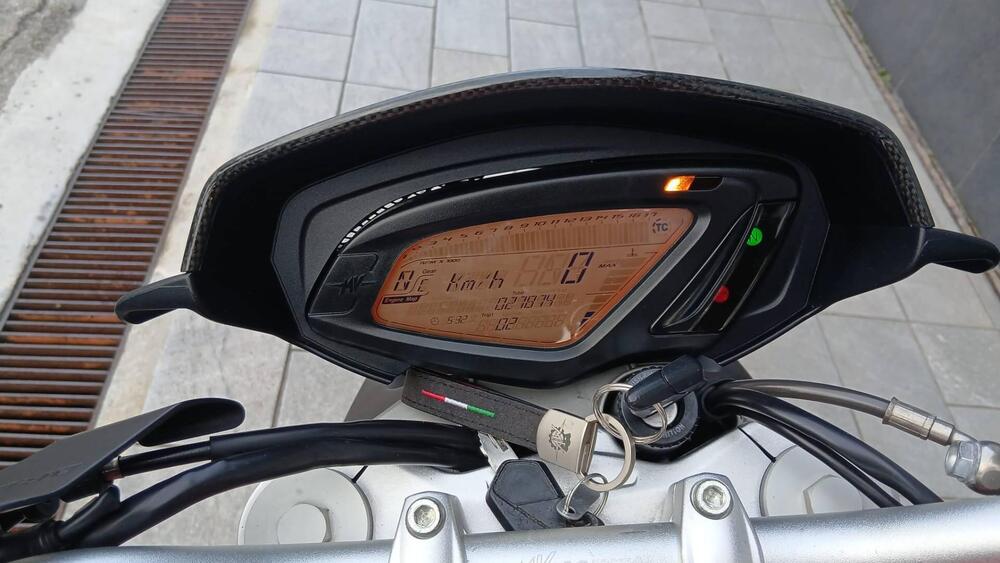 MV Agusta Brutale 675 (2011 - 15) (8)