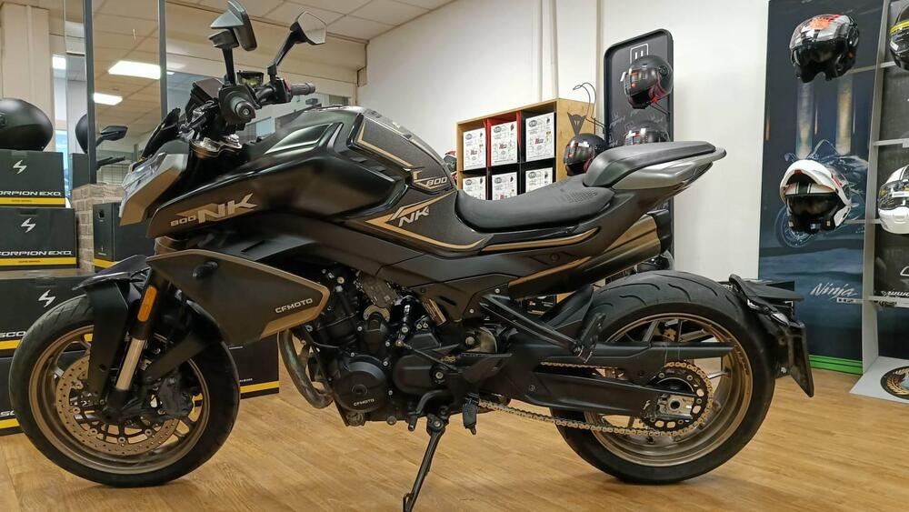 CFMOTO 800NK Sport (2023 - 26) (4)