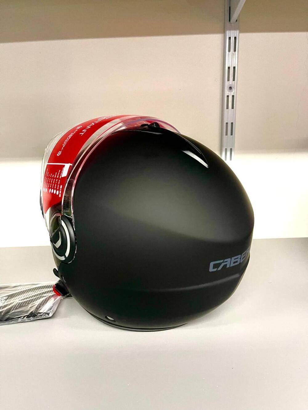 CASCO CABERG RIVIERA V4X (3)