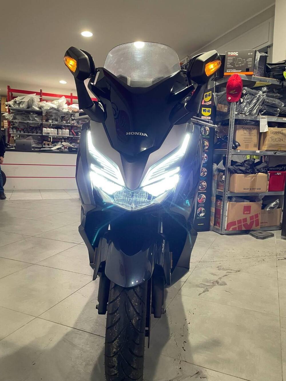 Honda Forza 300 Deluxe ABS (2018 - 20) (2)