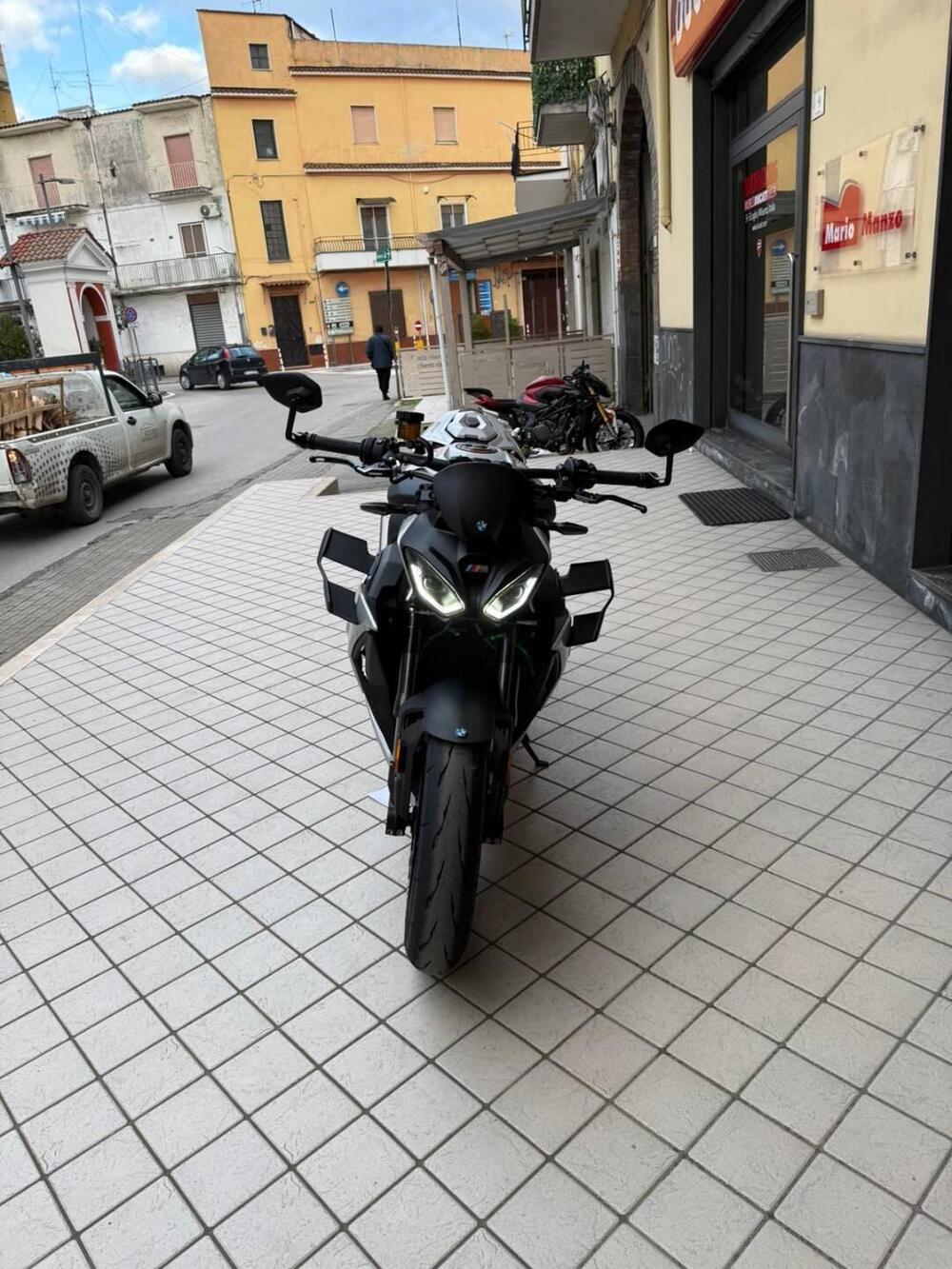 Bmw M 1000 R (2025 - 26) (3)