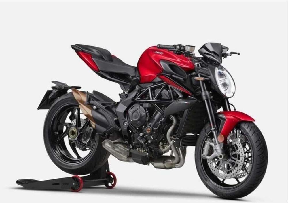 MV Agusta Brutale 800 R (2023 - 25) (2)