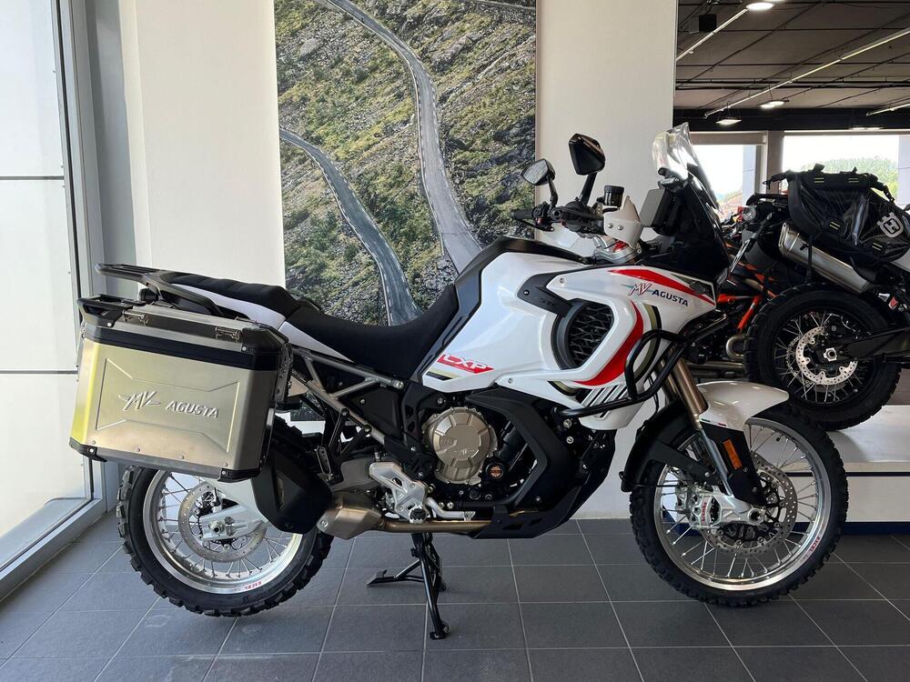 MV Agusta LXP Orioli (2024 - 26) (3)