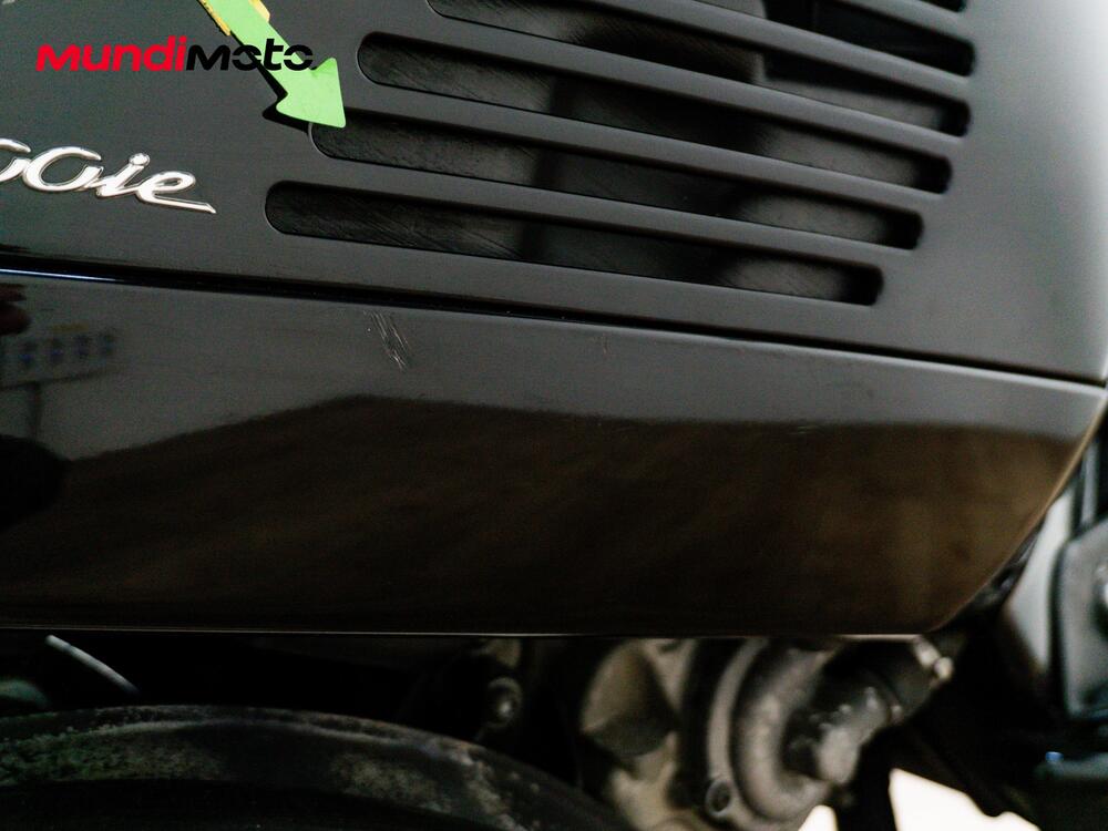 Vespa GTV 300 Via Montenapoleone ABS (2010 - 16) (16)