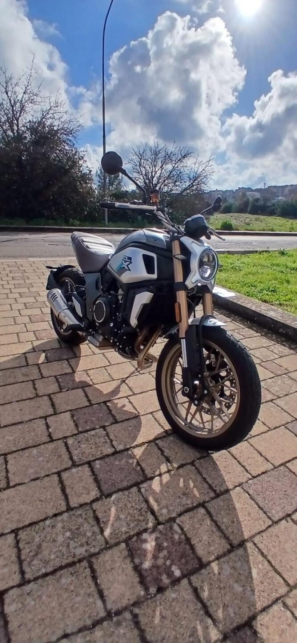 CFMOTO 700CL-X Sport (2022 - 26) (2)