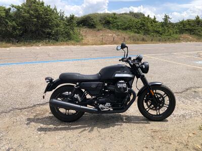 Moto Guzzi V7 III Stone (2017 - 20) usata