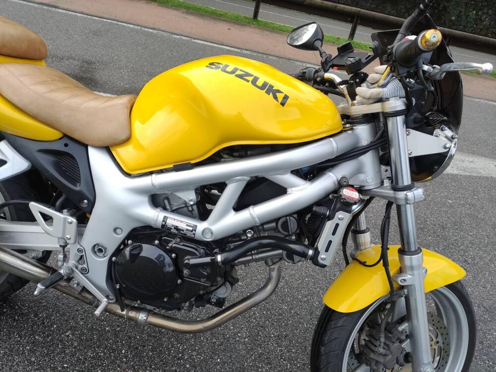 Suzuki SV 650 (1999 - 02) (4)